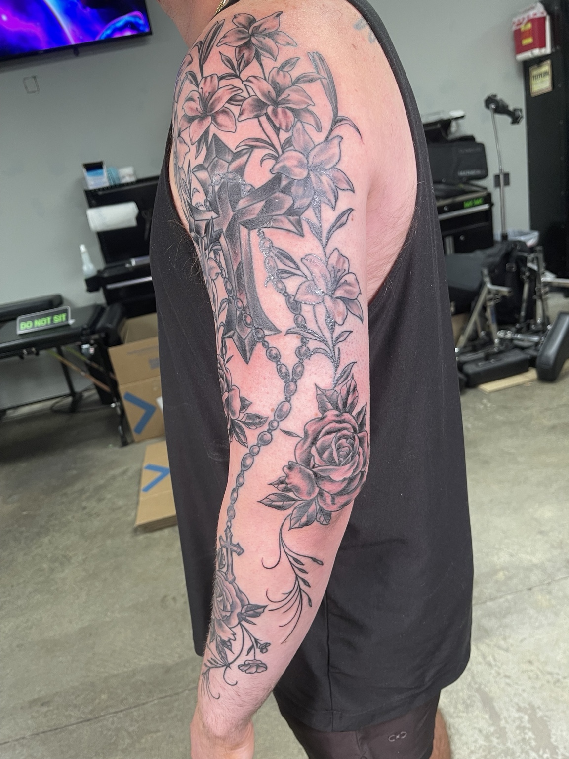 Black and grey full sleeve alternate view