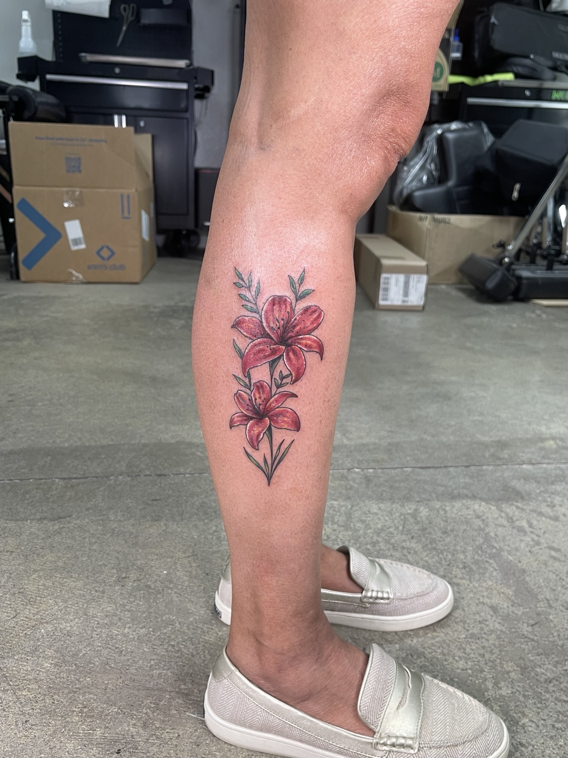 Color floral calf tattoo